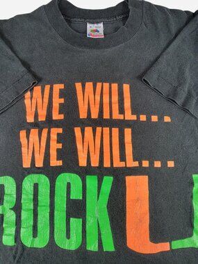 Vintage 90s University of Miami Hurricanes black t-shirt Size M Queen inspired